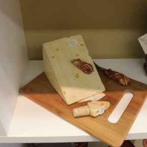 Ceramic Cheese and Mouse